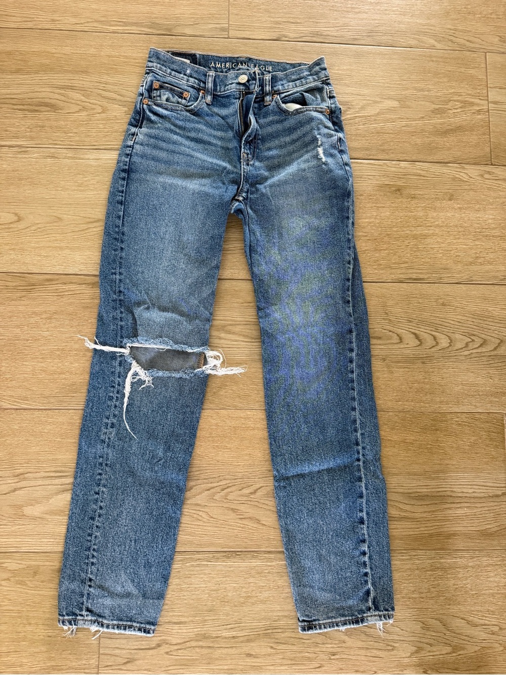 American Eagle Outfitters Distressed Blue Skinny Jeans